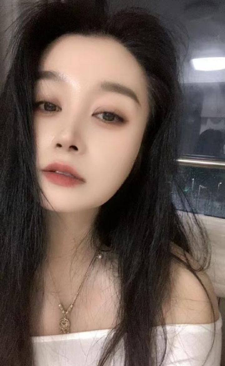 服务系爆乳小少妇