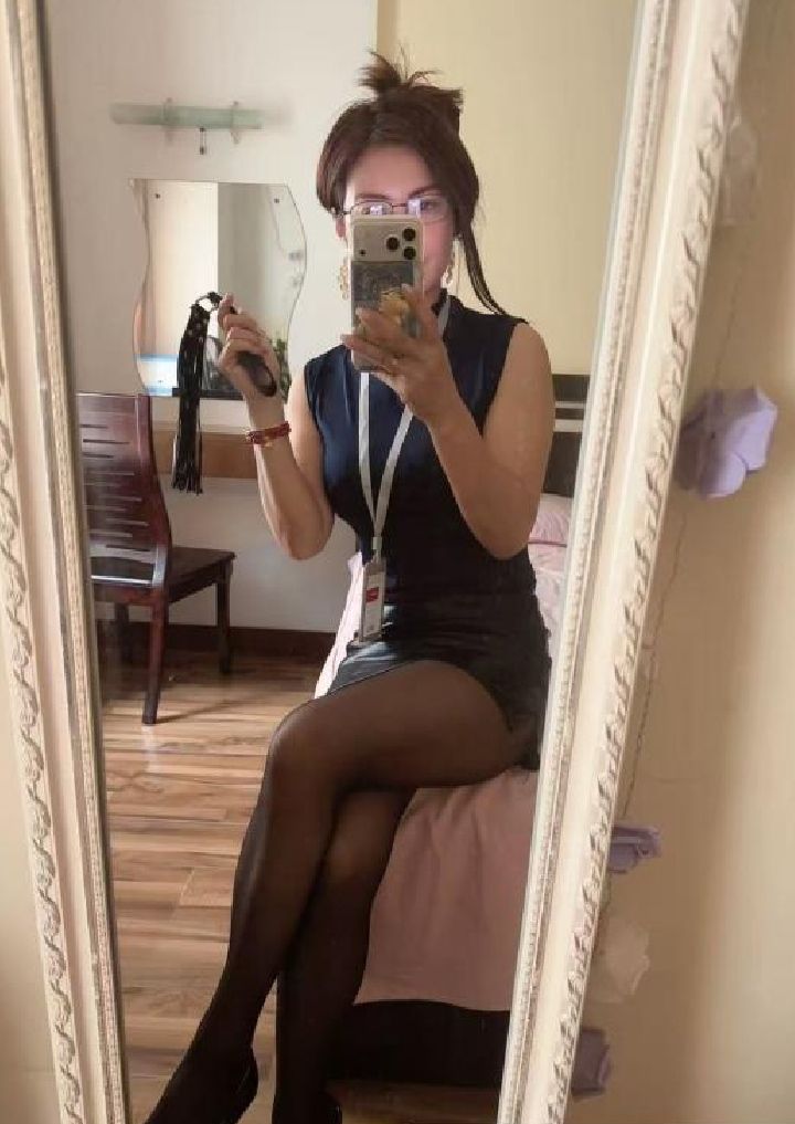 角色扮演欲女少妇