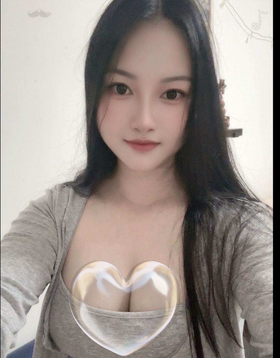 海珠昌岗芯芯 微胖肉感少妇 丰乳肥臀 皮肤白嫩