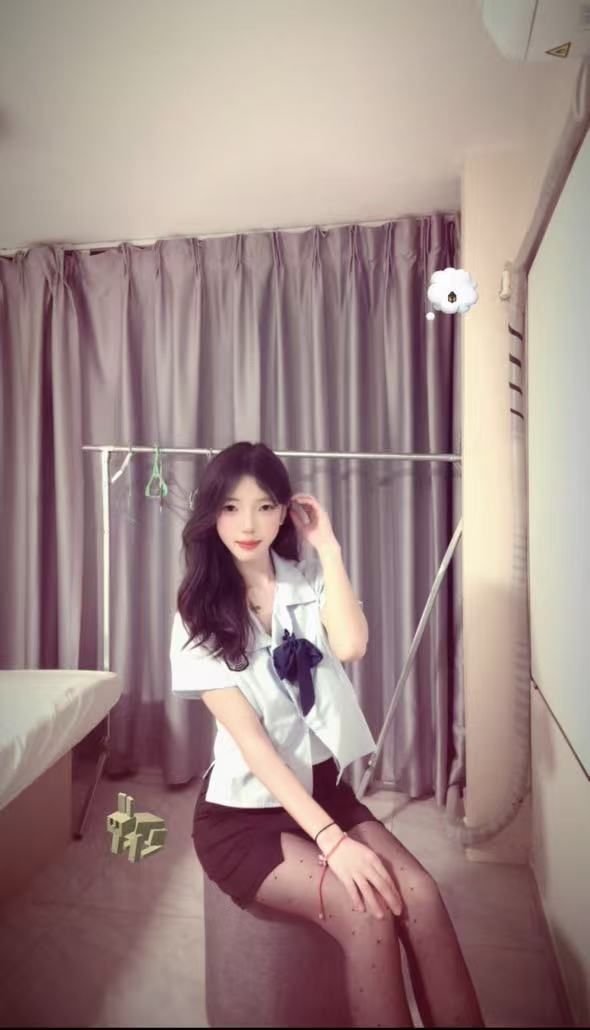 天河棠下07年蕊蕊 粉嫩多汁 制服小甜妹