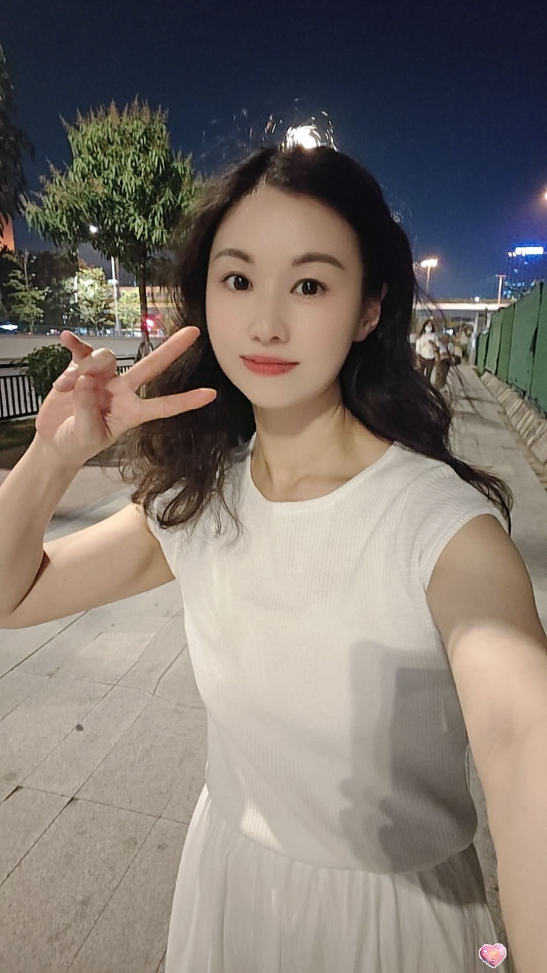 天河车陂南苹果 皮肤白嫩 无纹无赘肉 温柔可人