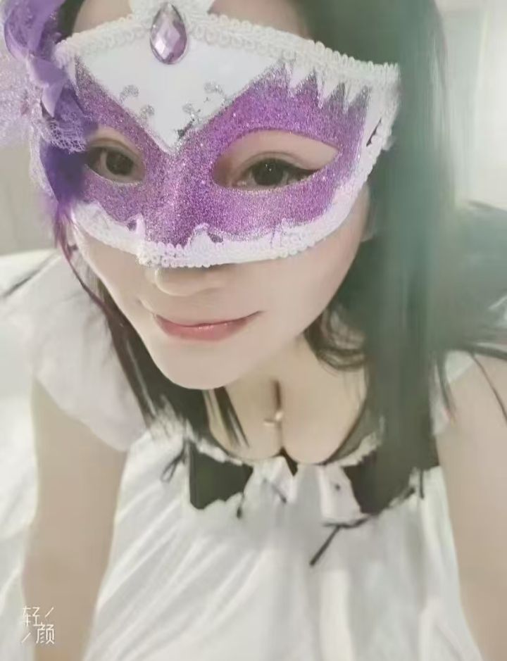 福田大奶情趣少妇