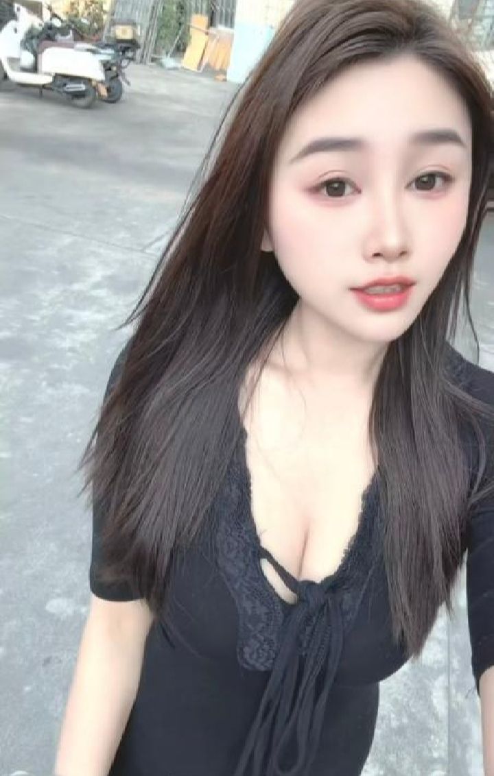 美胸新茶小姐姐婷婷