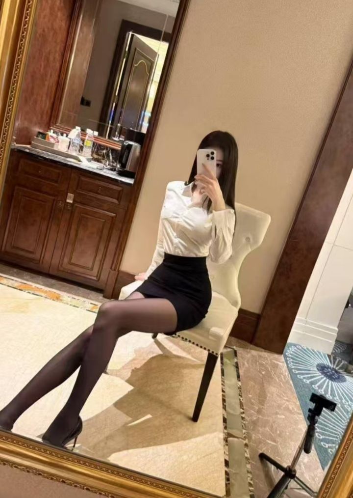 河西美腿嫩妹米奇