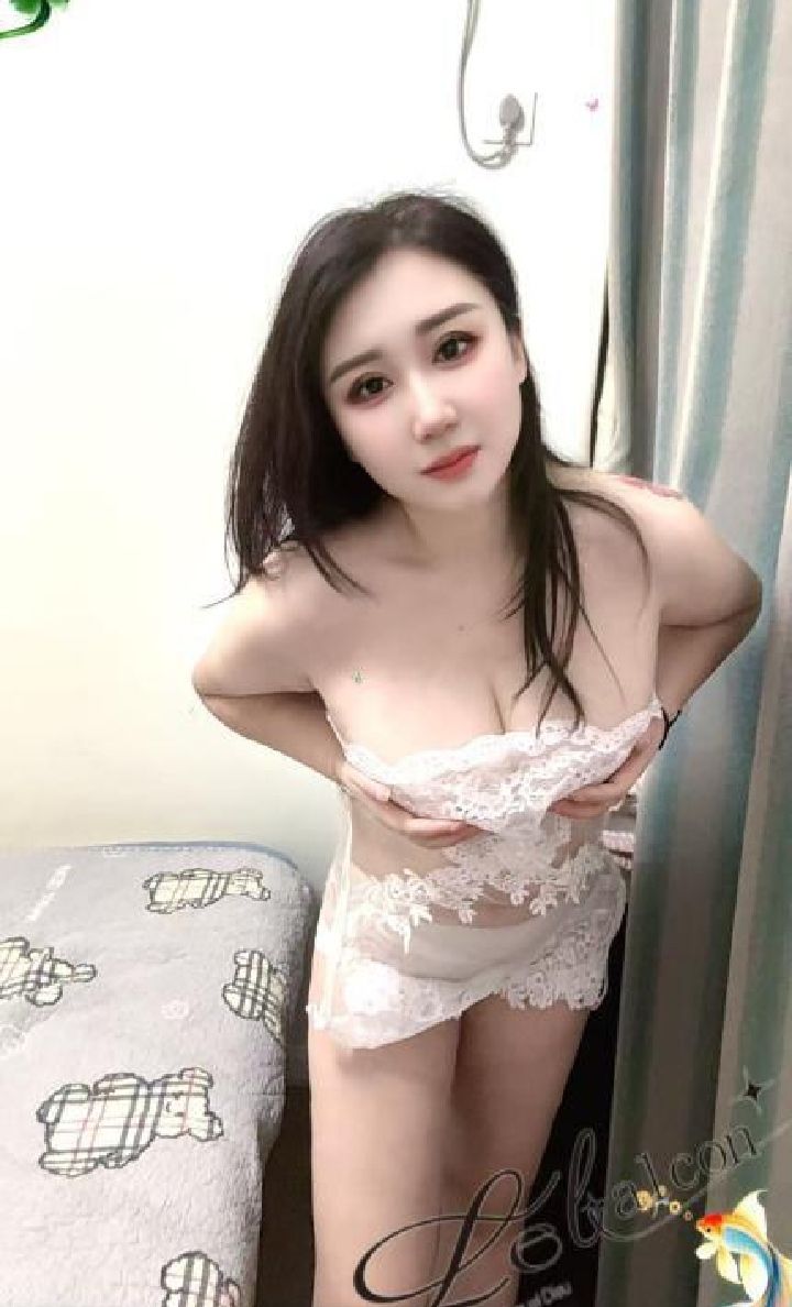 西湖大肉弹表姐暖暖