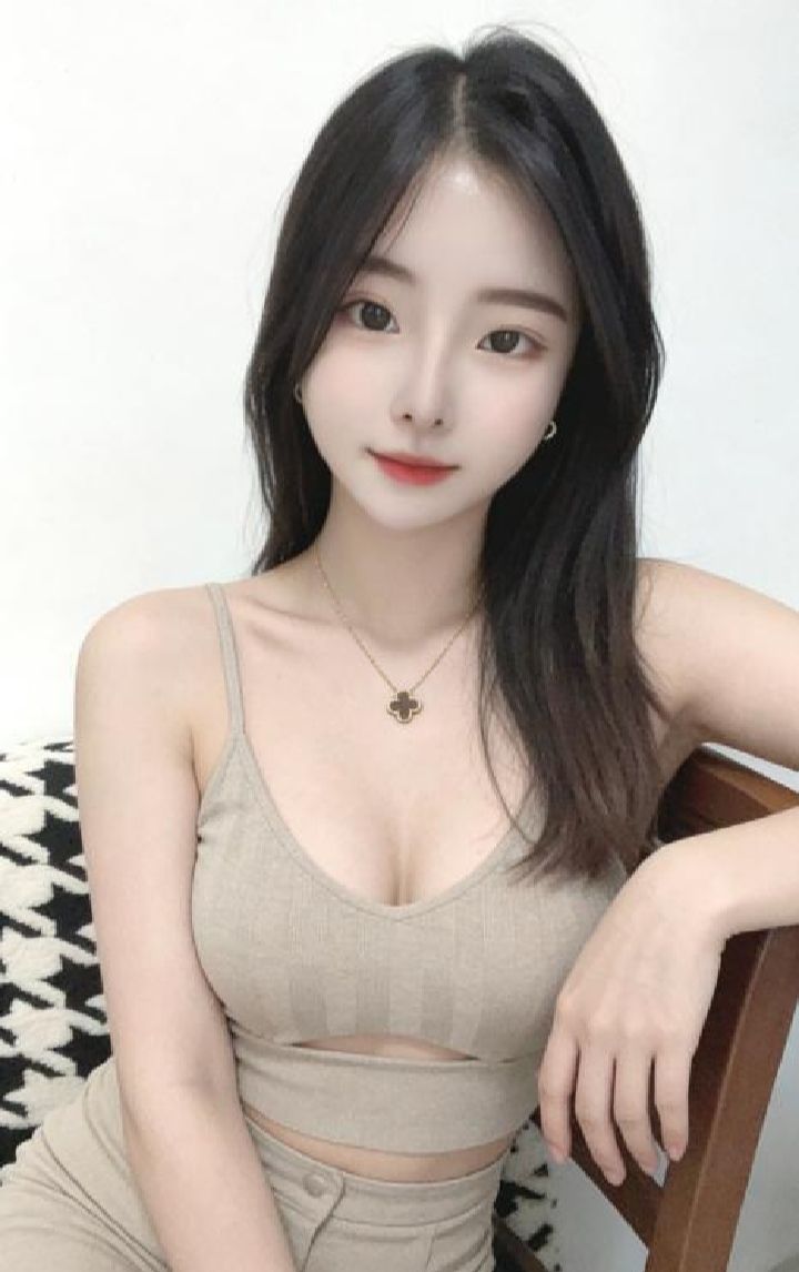 冷白皮半只狐狸