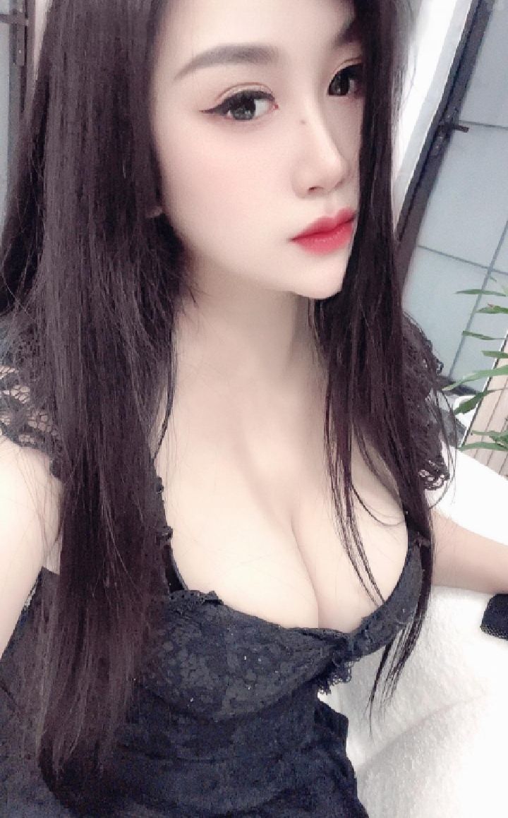 东门大奶少妇雪妍