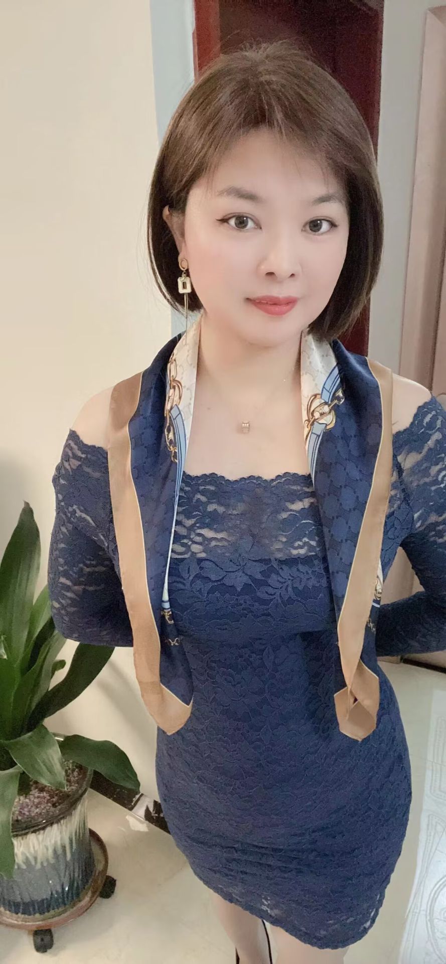 身高163，36左右，重55kg，服务鸳鸯浴，水萧，波推，漫游，过水，69互舔..水多