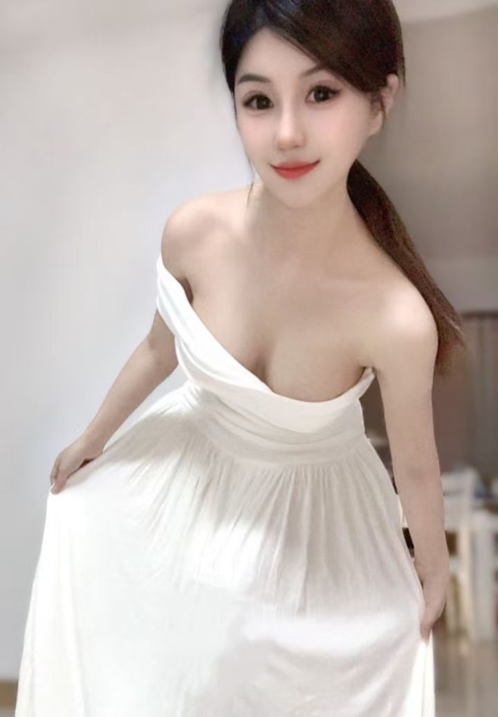 园区白嫩辣妹思甜