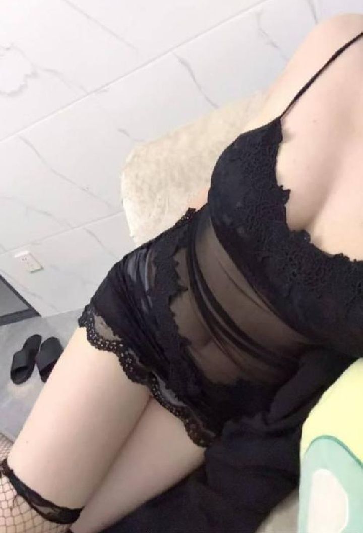 丰满情趣少妇晓雅