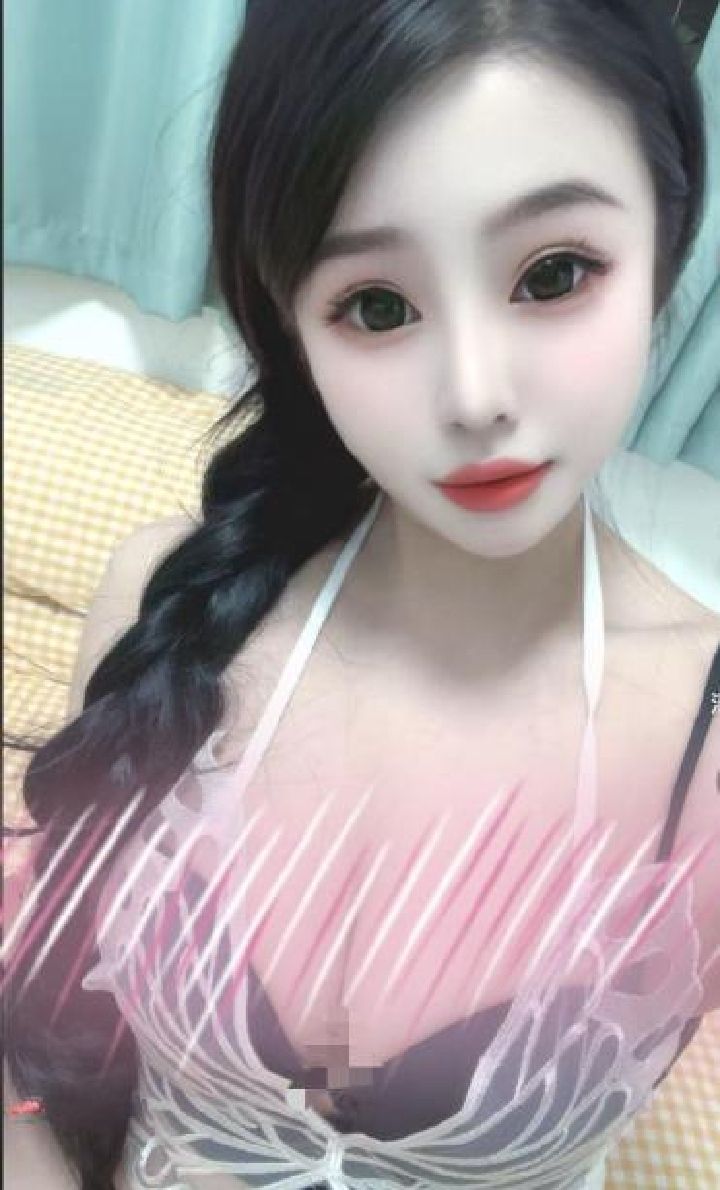 跳艳舞的姐姐小酥鱼