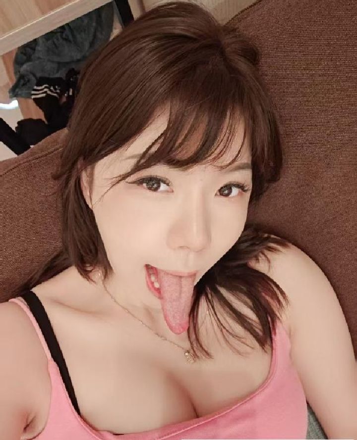 官渡热辣长舌少妇