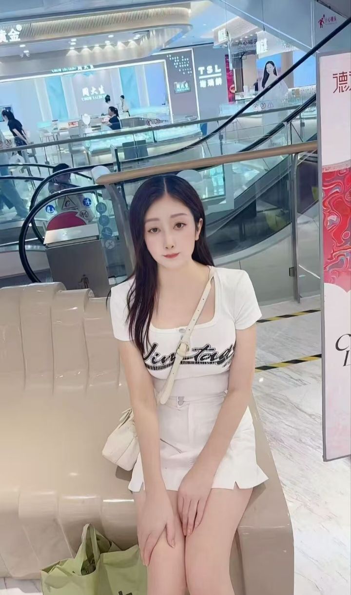 晋安美腿辣妹飞飞