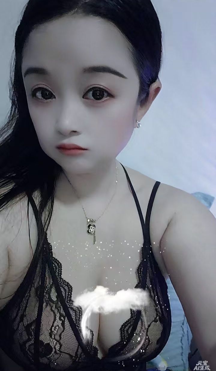 白云服务系小姐姐笑笑