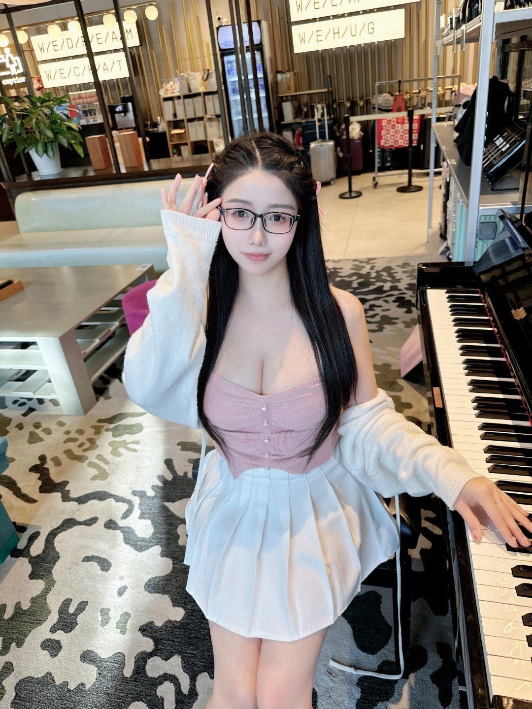 越秀杨箕小柔 风Sao水又多 你的长腿语文老师