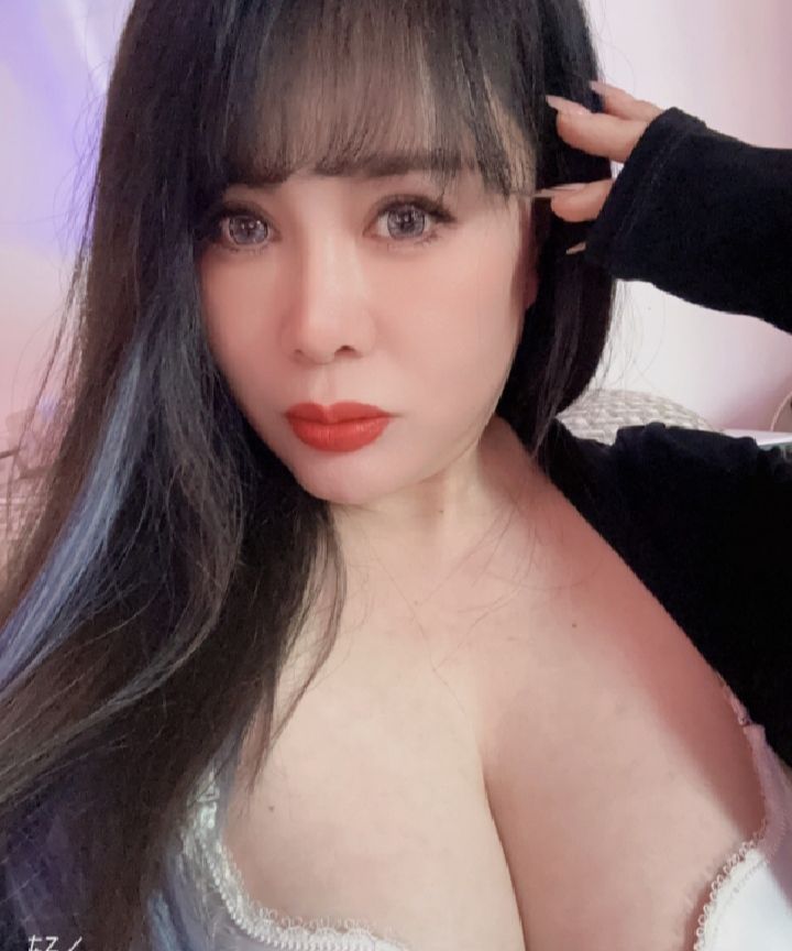 铁西爆乳欲女少妇