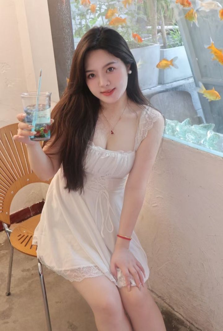 微胖极品白嫩妞妞