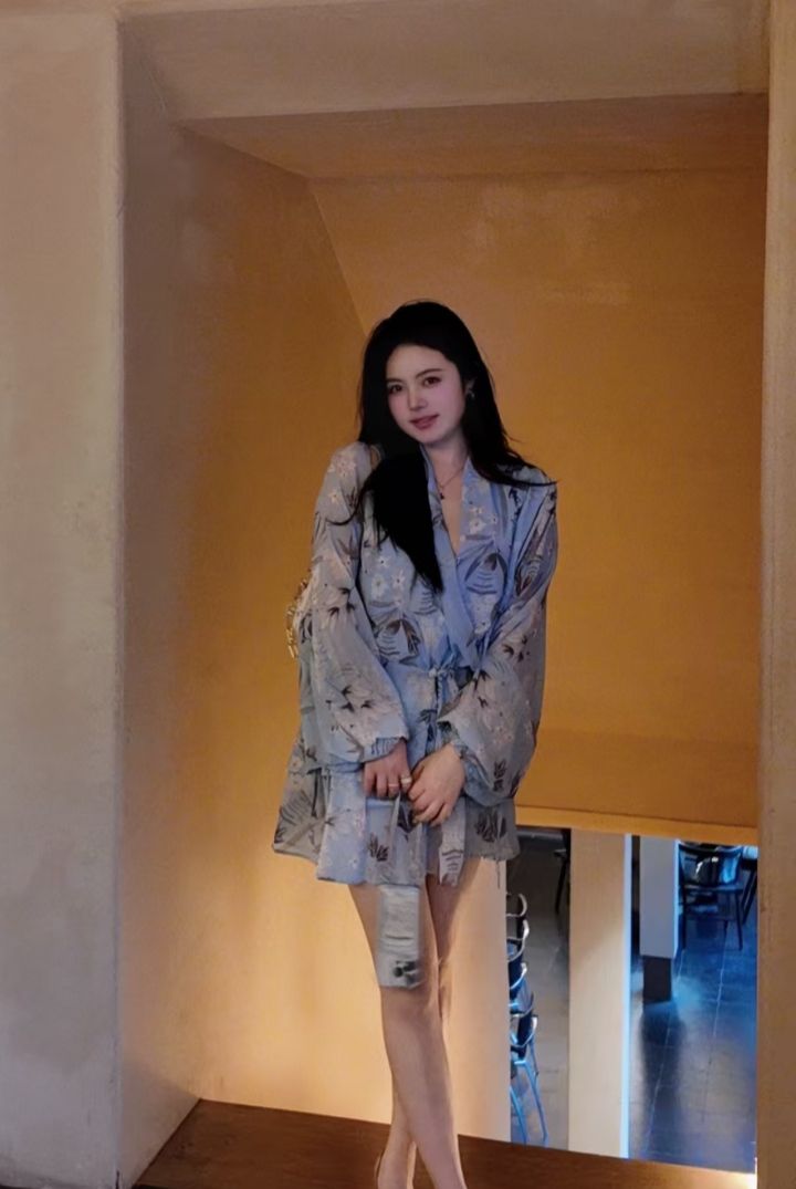 微胖极品白嫩妞妞