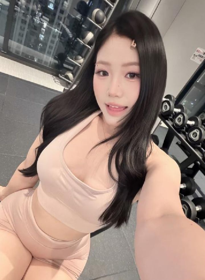 美臀健身妞叶子