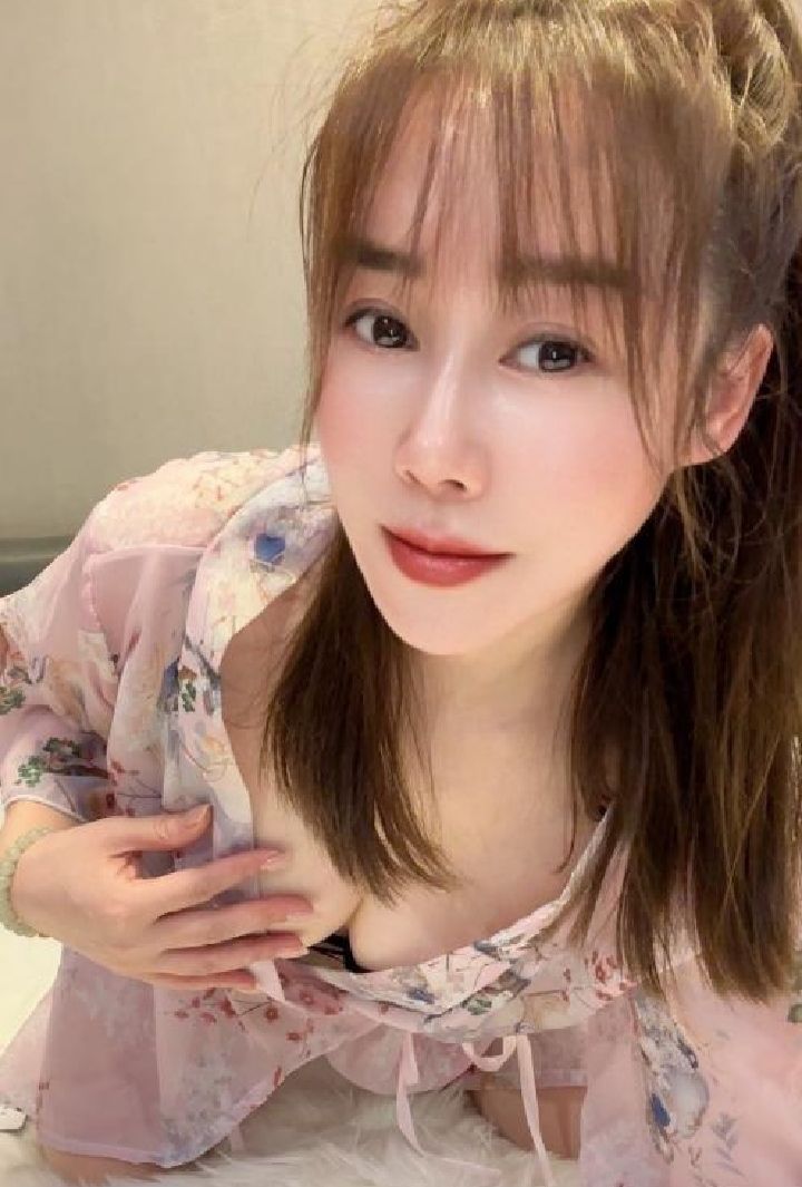 美腿瑶瑶神似左小青