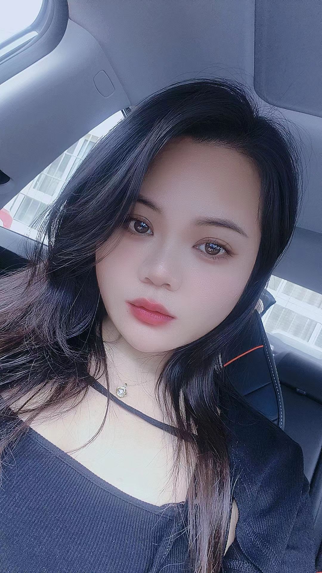 平桂区还不错的妞子