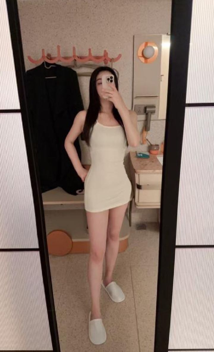 一字马瑜伽妞娜宝