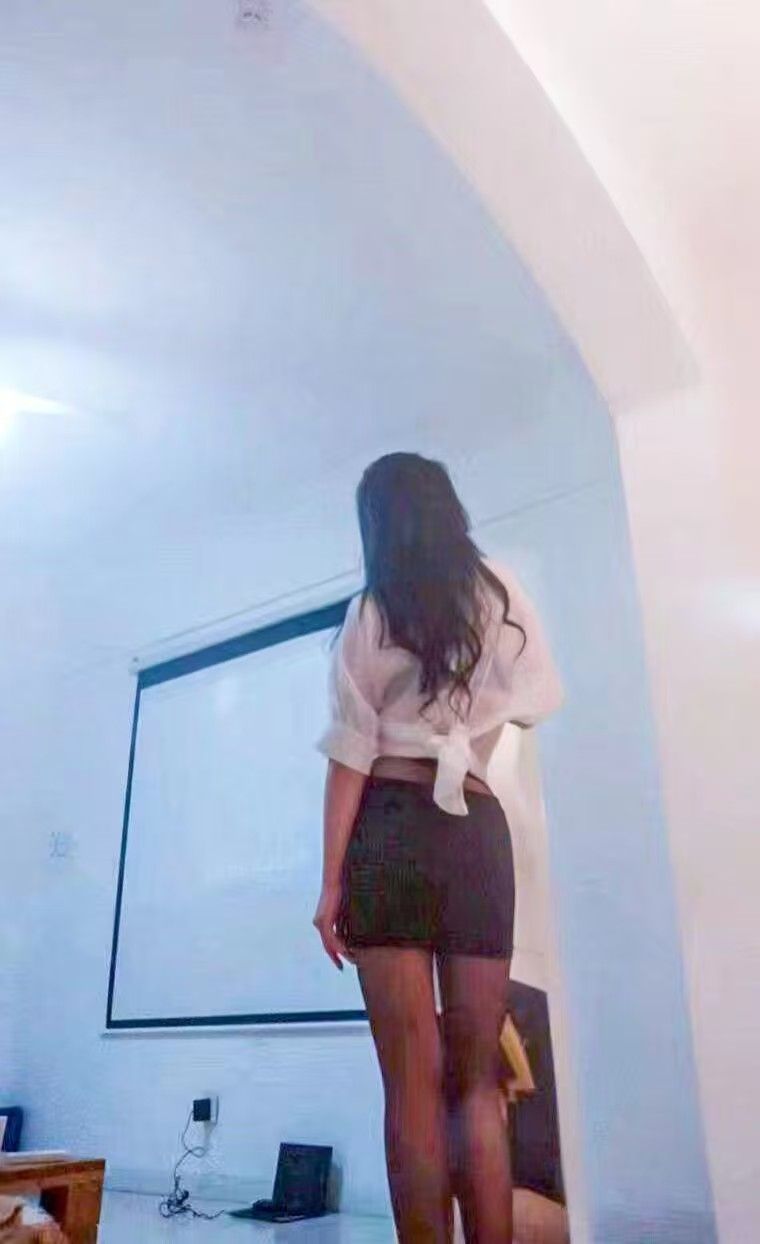 苗条少妇懂男人