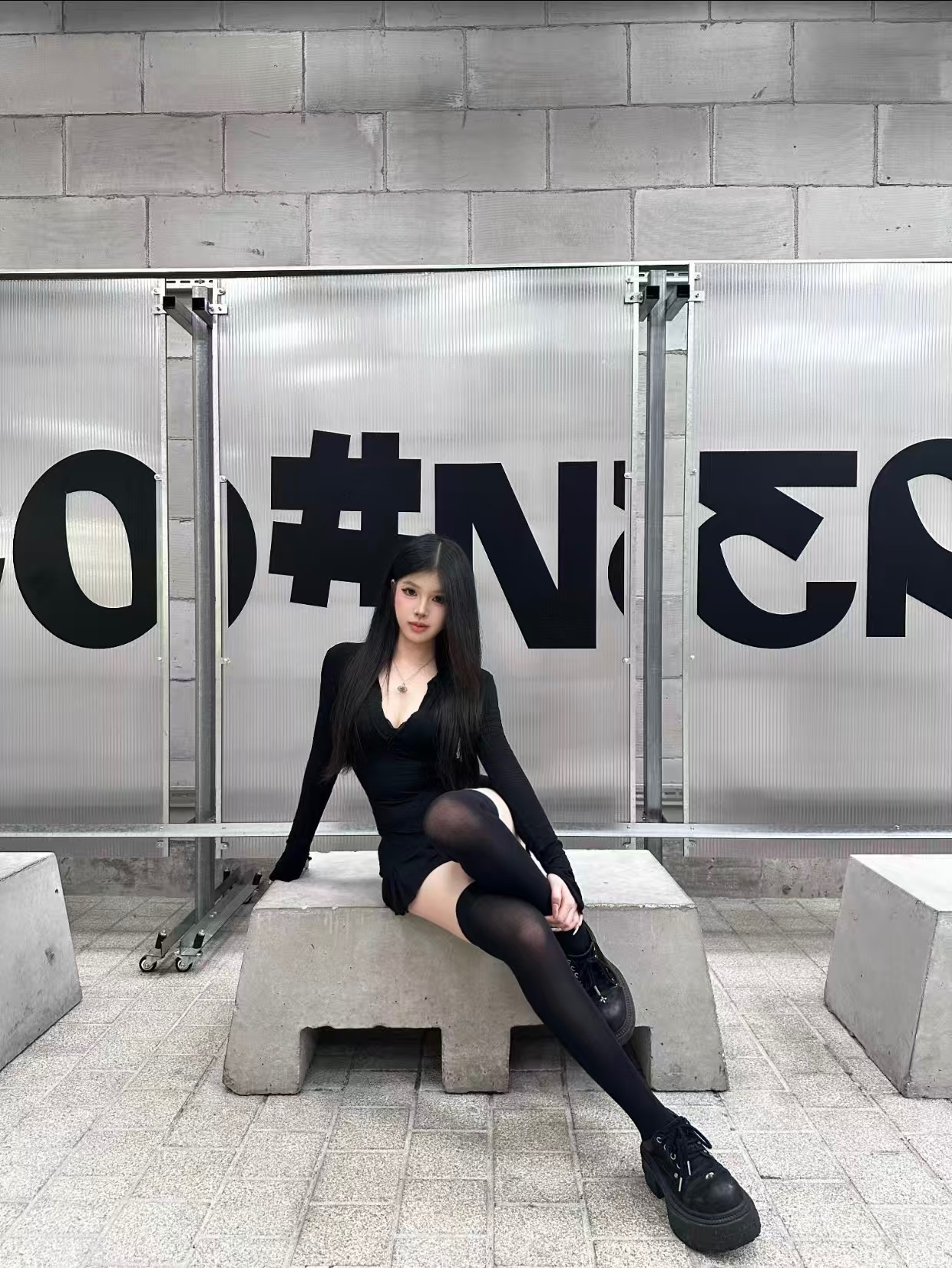 历城身材爆顶美女