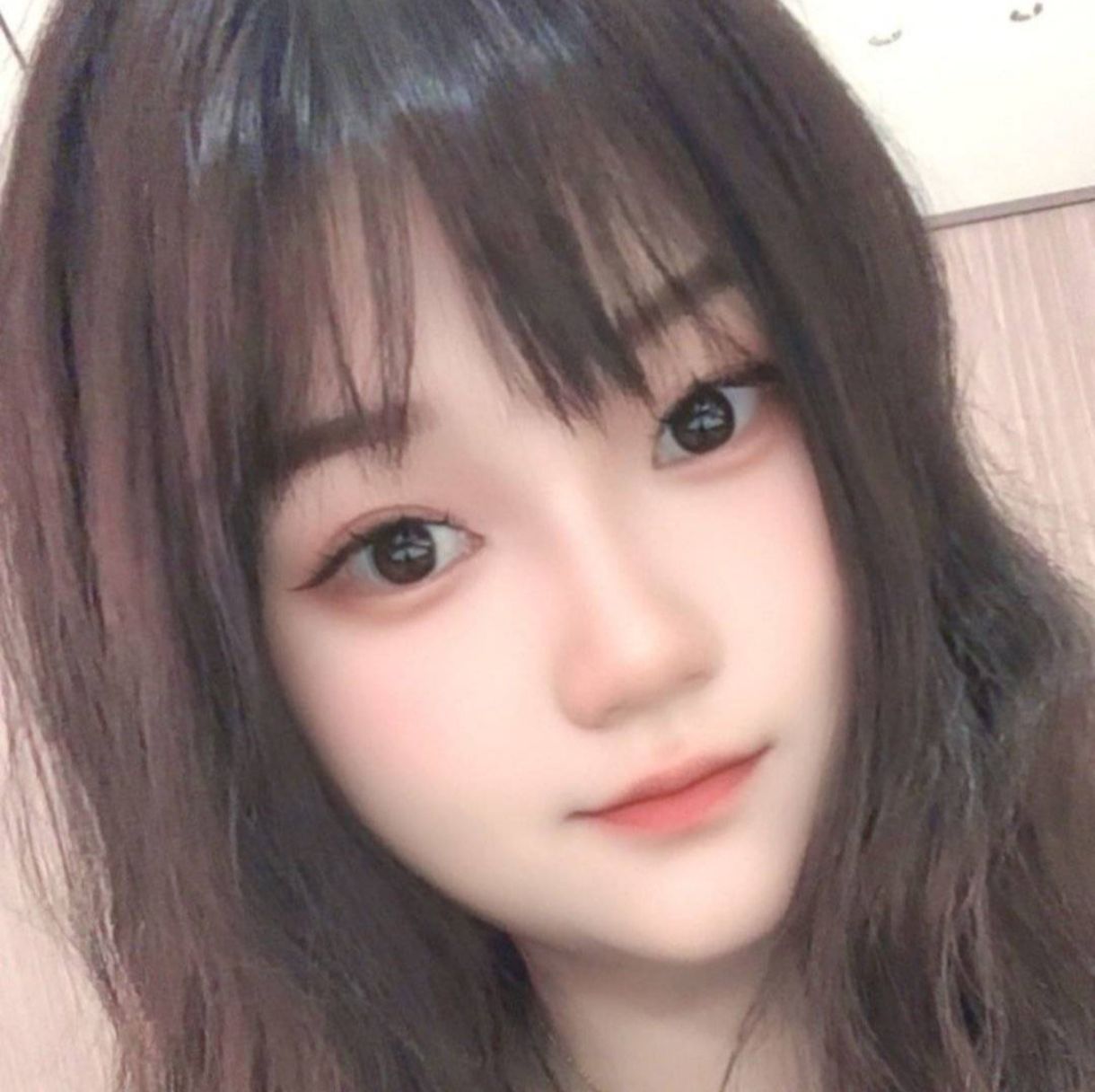 荔湾西村依依 面容较好 身材火辣 弟弟肃然起敬