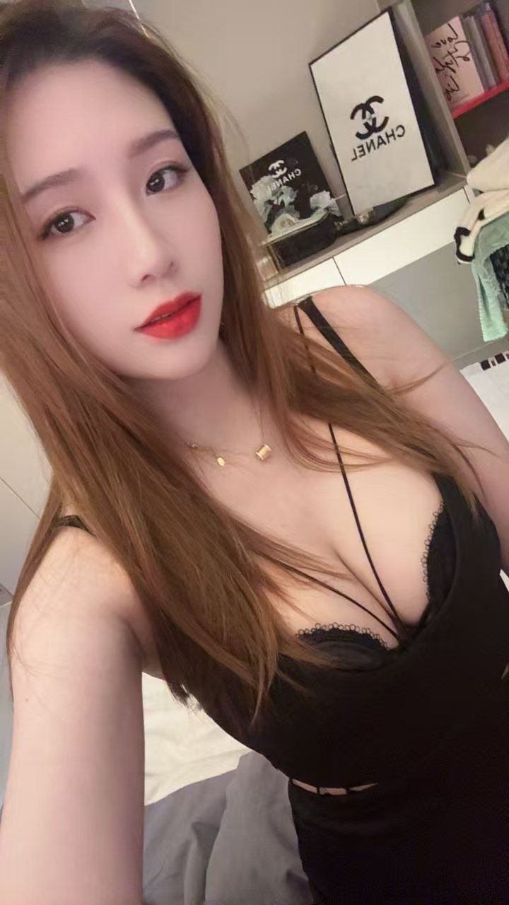 美丽动人的小姐姐