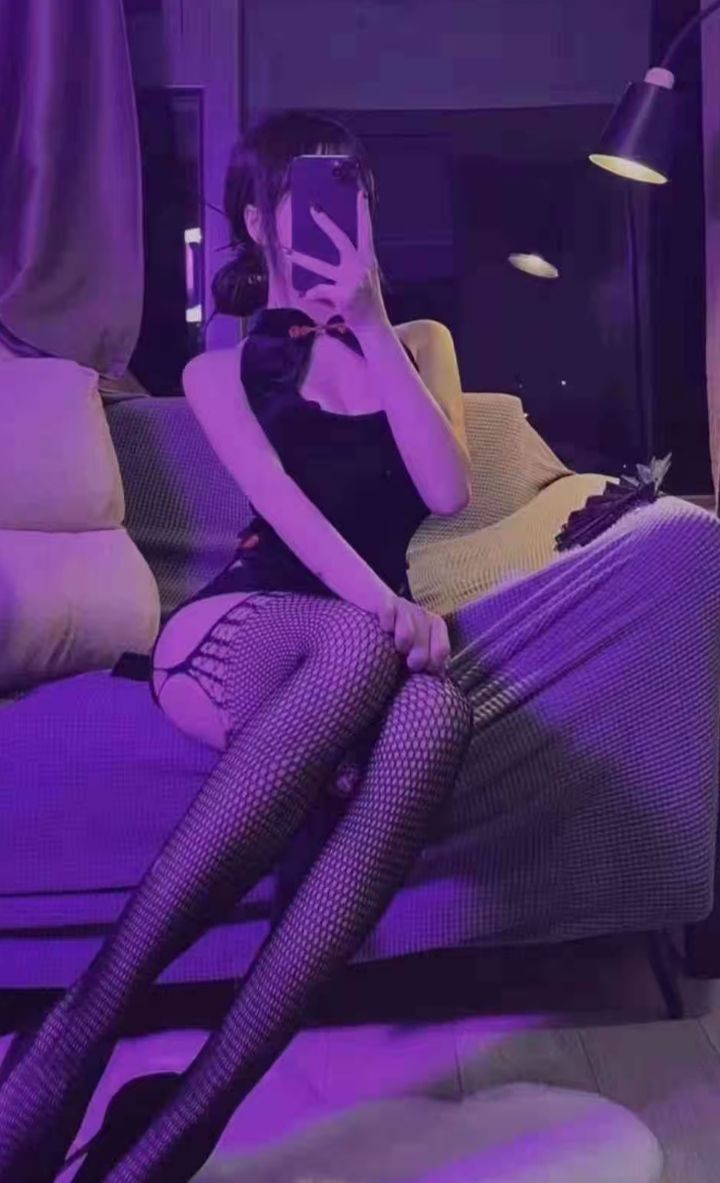 丰台美腿辣妹恬恬