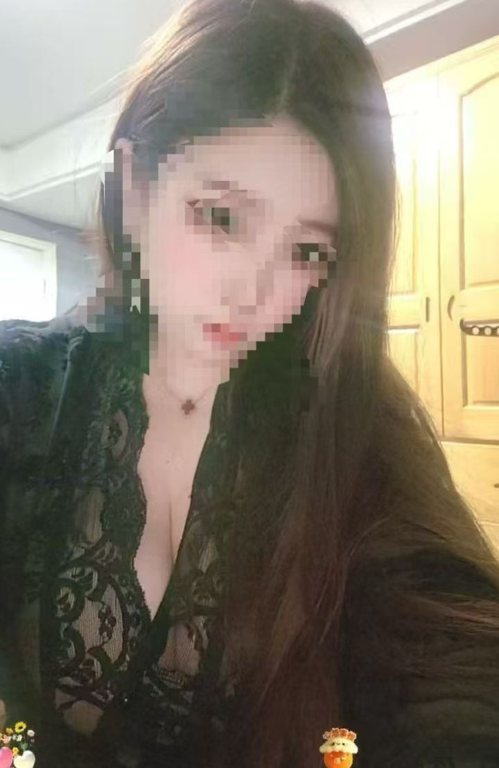 青山诱人大波浪小雪