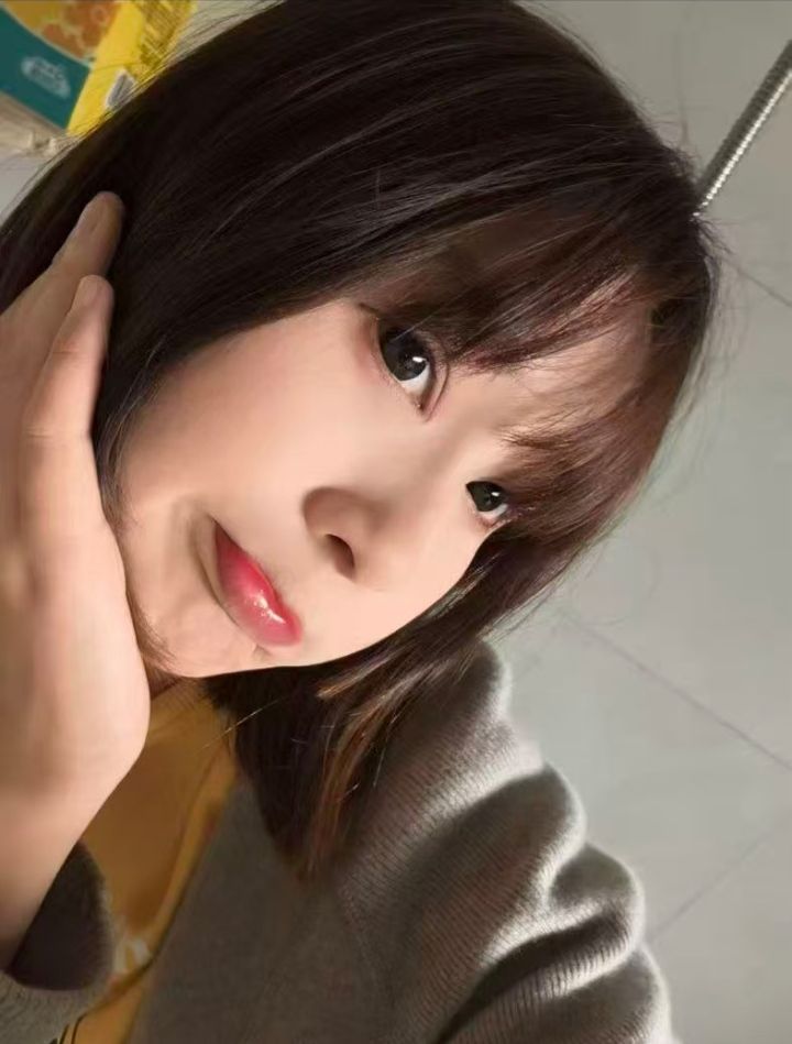 浦口短发萌妹小可爱