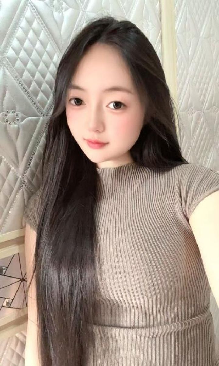 建邺服务系白嫩辣妹