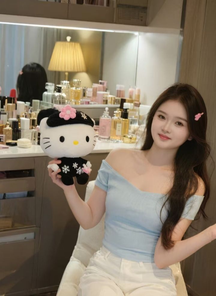 惠城白嫩甜妹妃子