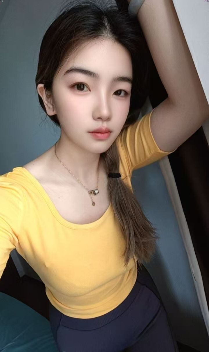 丰润热辣小姐姐依依