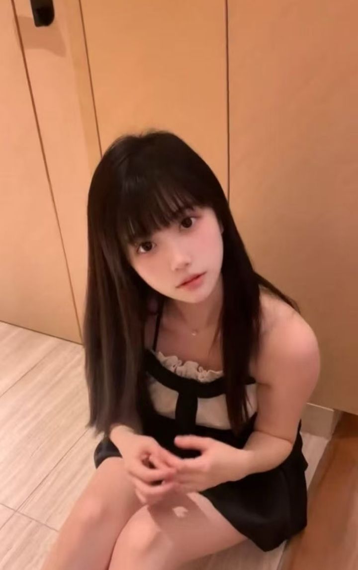 武昌白嫩甜妹张天爱