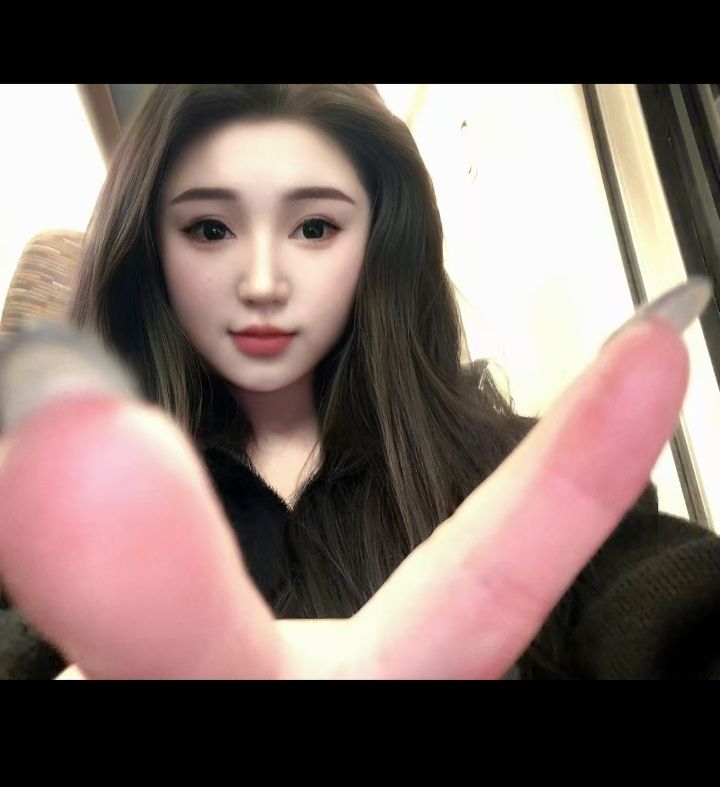 布吉白嫩甜妹西西