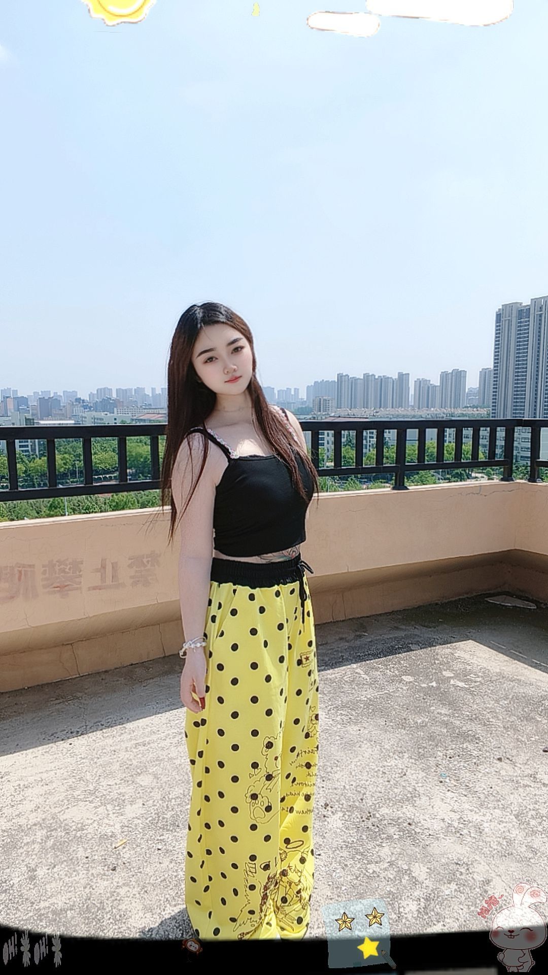 小萝莉，不妨大胆一点，有很多事都没有答案，只等你来开启