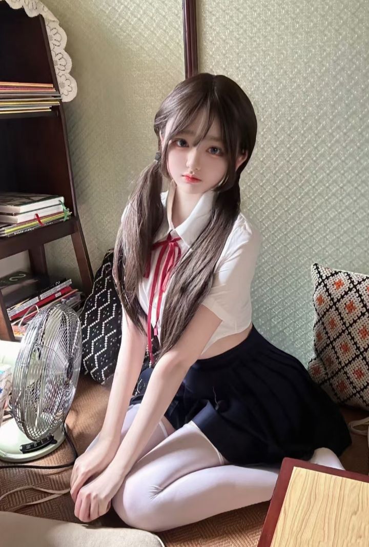崇川制服甜妹小晚