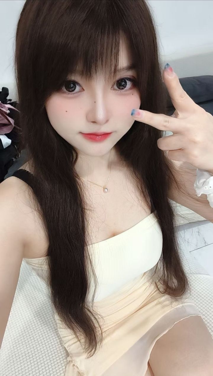 坂田丰润甜妹闹闹