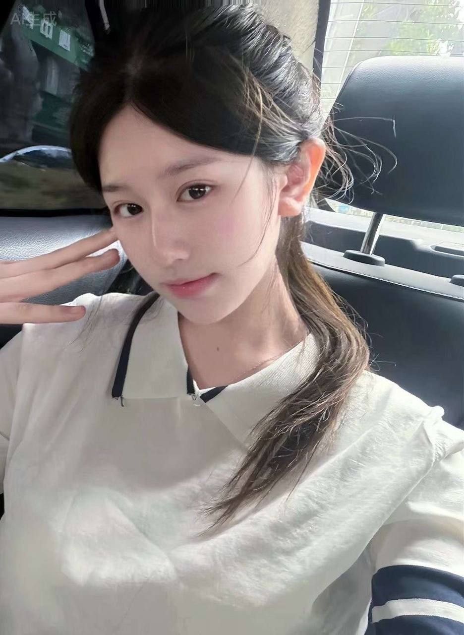 学妹放假做兼职首次尝试