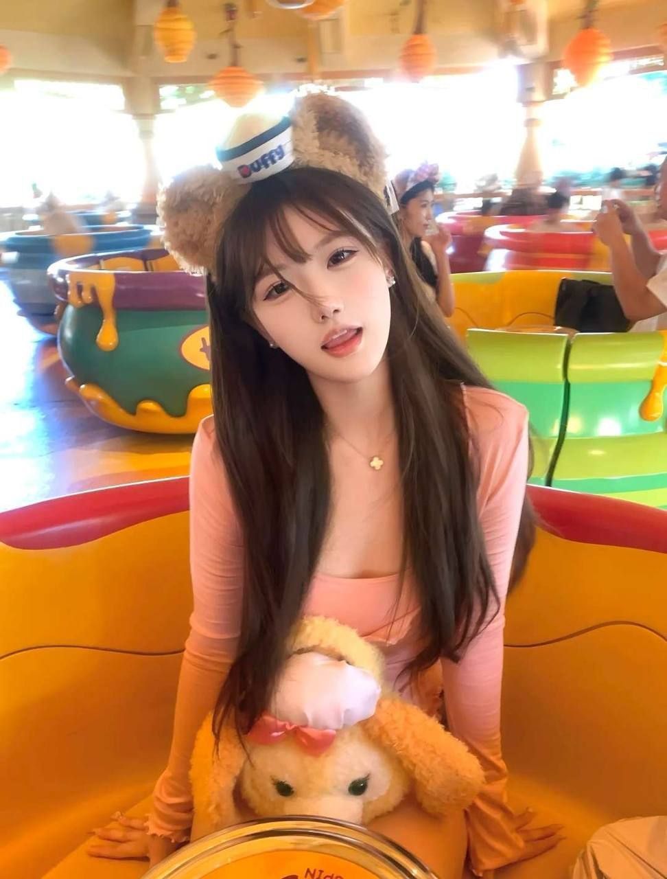 市县 可约粉嫩少女，初试兼职刚开发