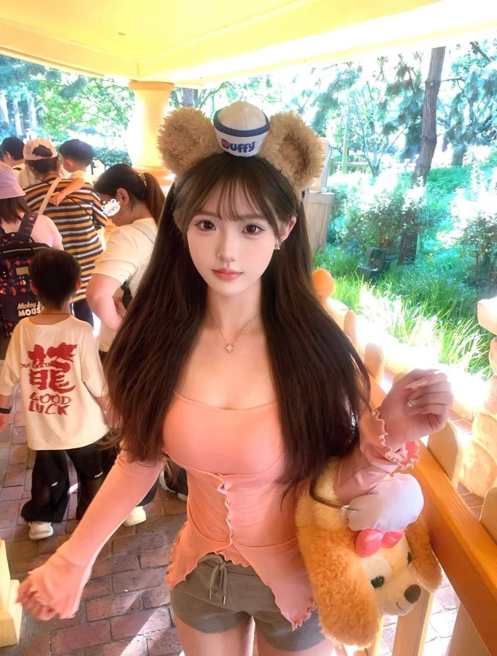 市县 可约粉嫩少女，初试兼职刚开发