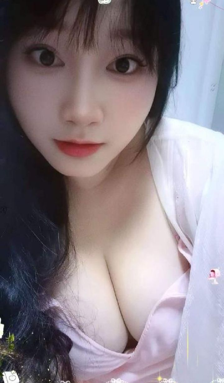 瑶海大奶眼镜少妇