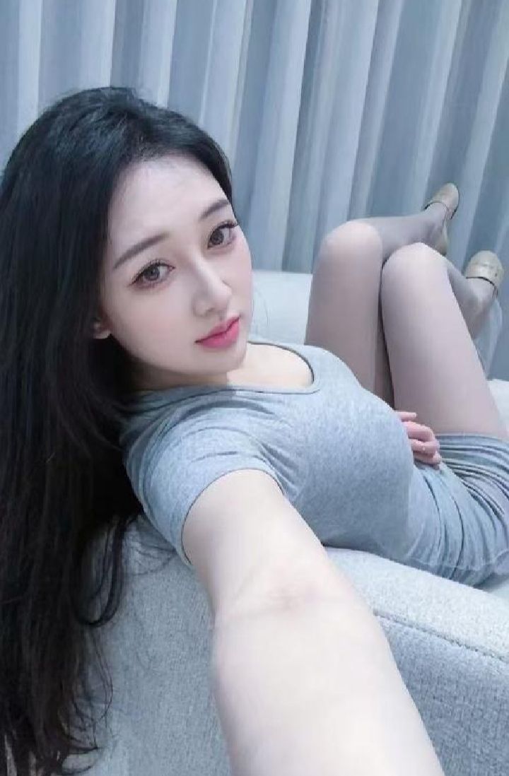 白嫩丰润女友叶子