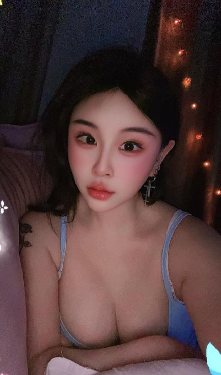 江岸服务系大奶泡泡
