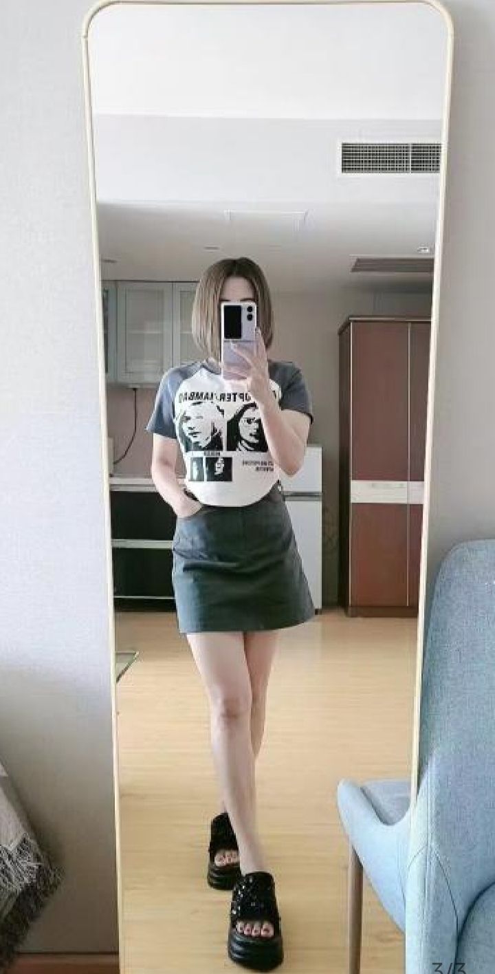 气质短发少妇多多