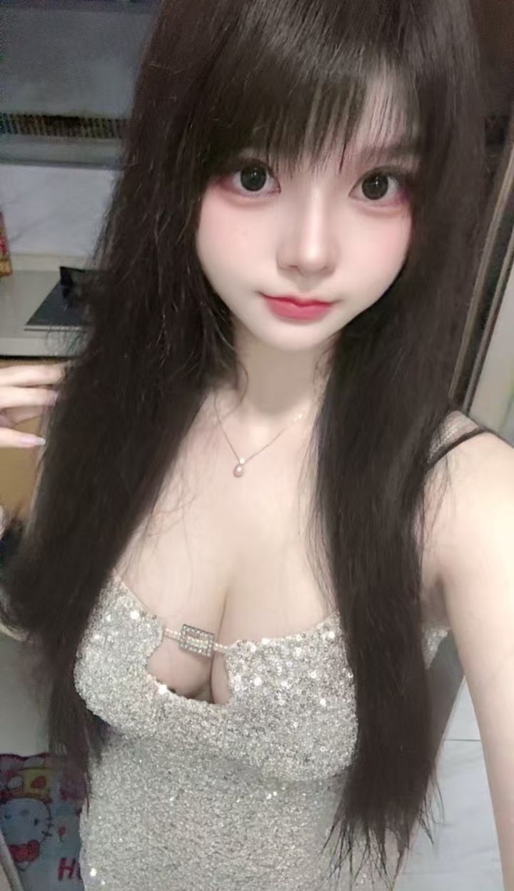 坂田丰润甜妹闹闹