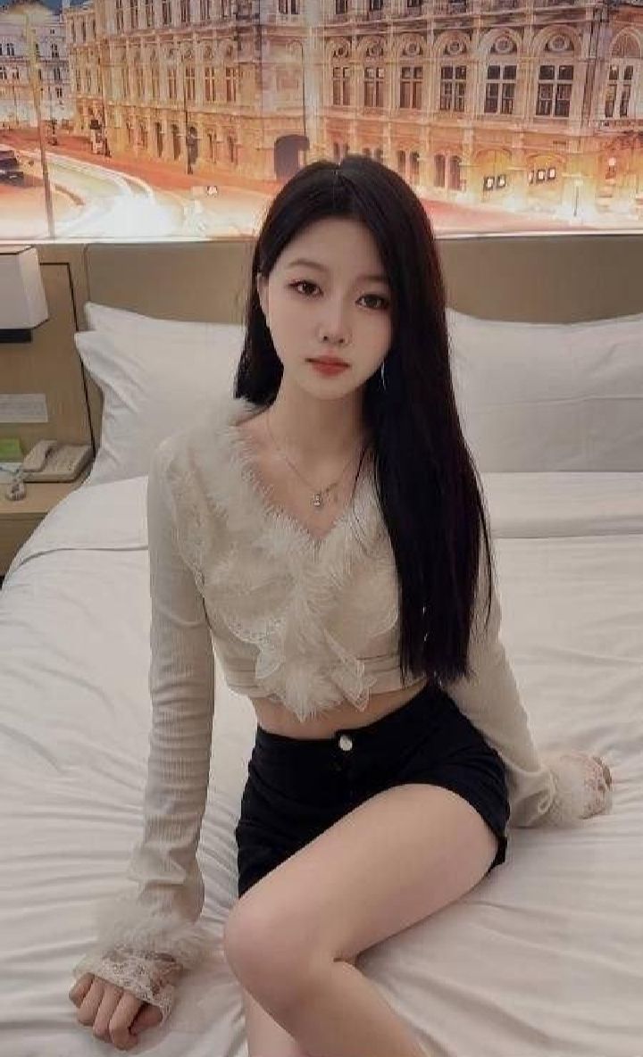 出击粉润少女安安